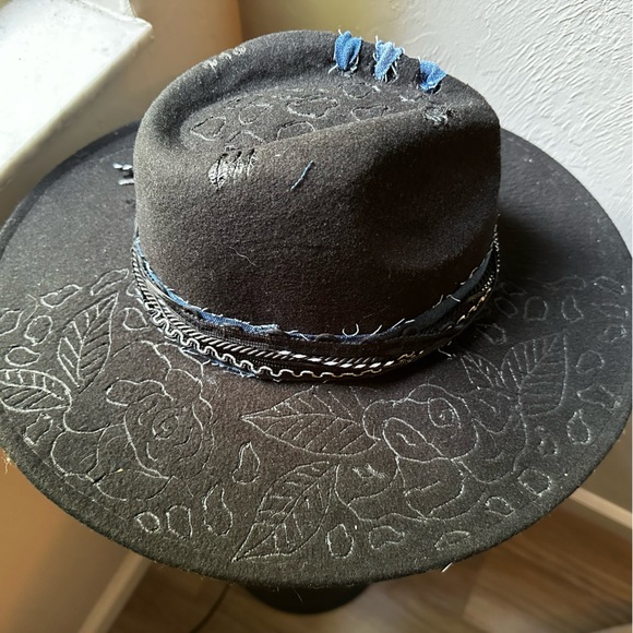 “Wild Roses” Rancher Hat Denim and Lace Band - Picture 4 of 5